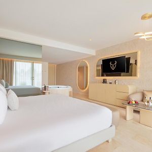 Beloved Pool View Jacuzzi Suite The Eden Section